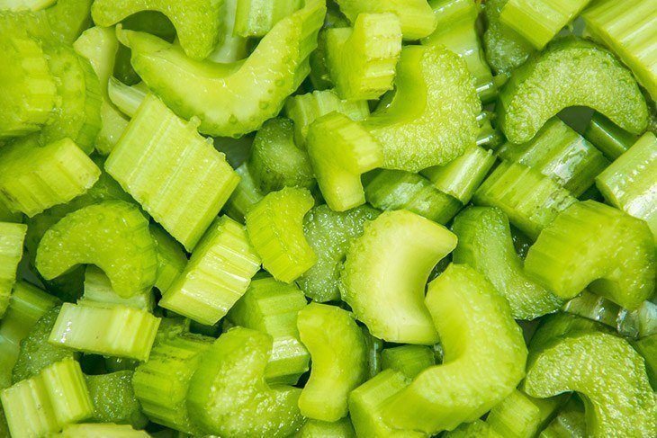 Dozens-of-pieces-of-diced-celery-how-long-does-celery-last