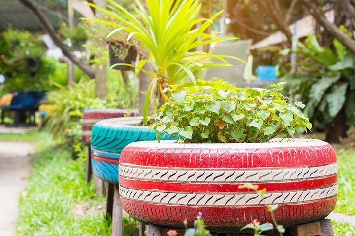 Garden with recycled items decorations