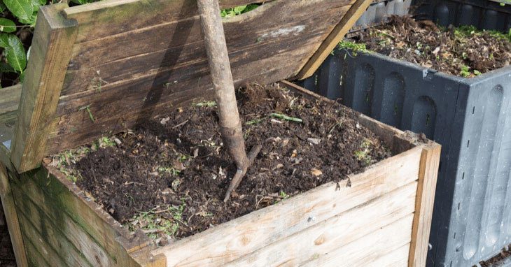 The-compost-in-the-family-garden-full